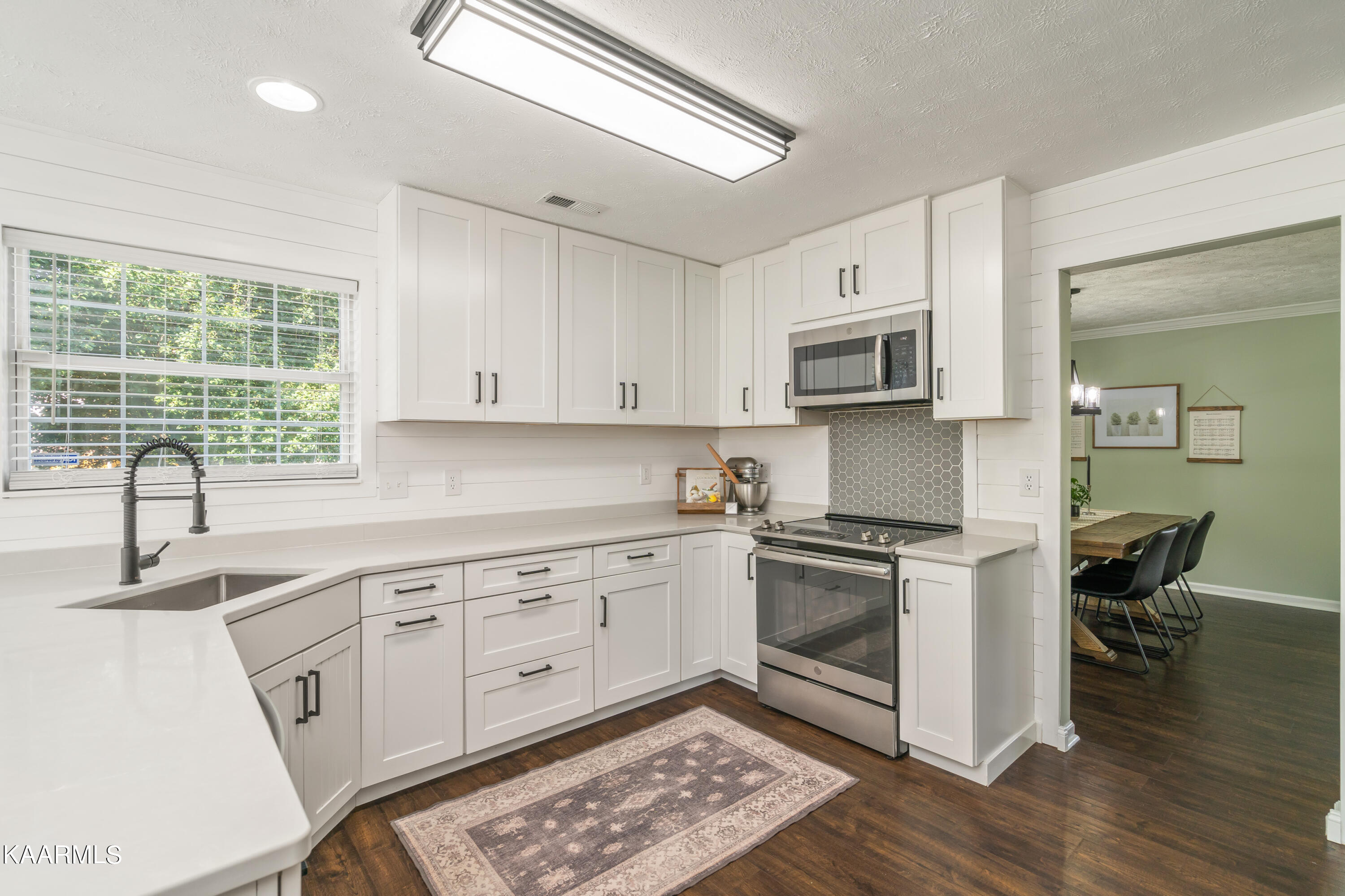 1129 Vale View Road Knoxville, TN 37922 - Photo 13 of 46 1129 Vale View Rd-17