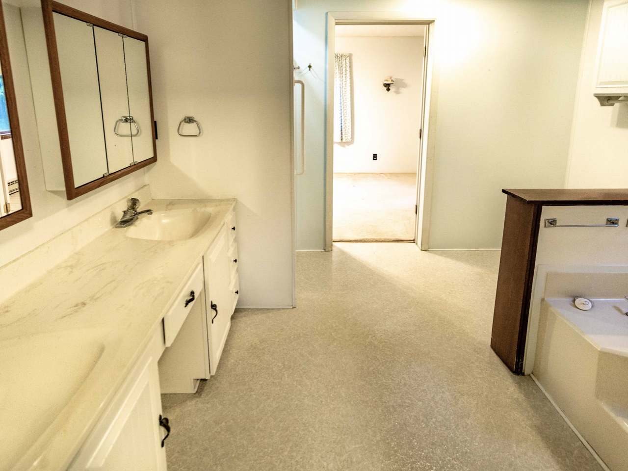 6849 Orchard Drive Rhinelander, WI 54501 - Photo 11 of 35 Gallery Image 11
