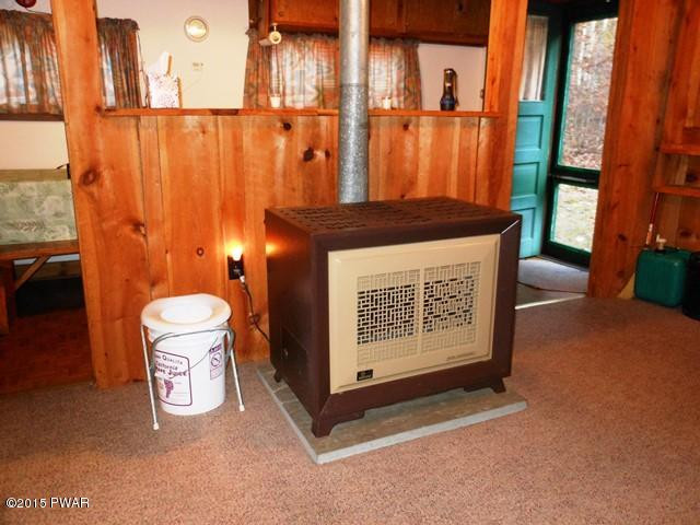 242 Pine Flats Road Dingmans Ferry, PA 18328 - Photo 10 of 13