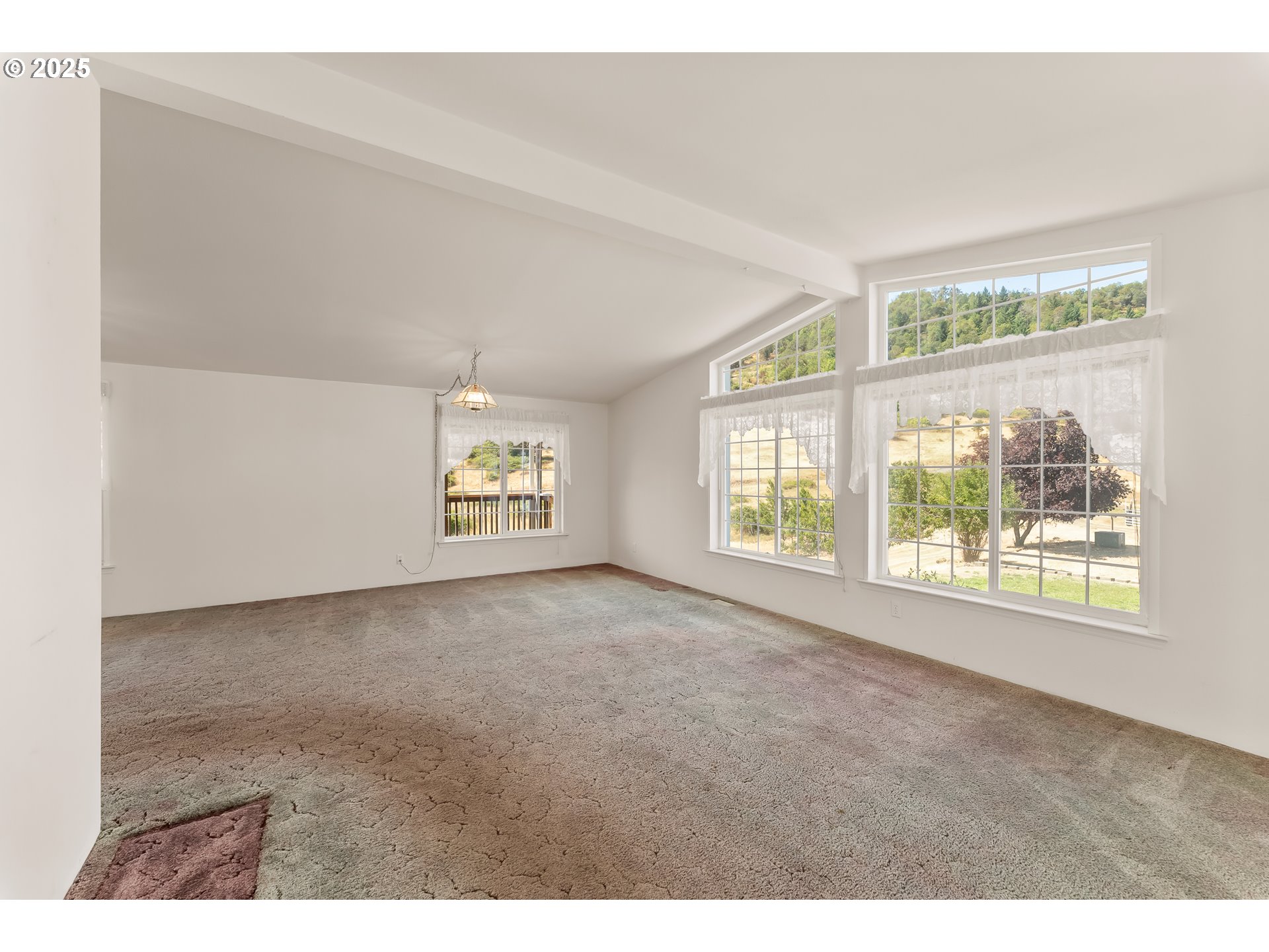 220 Robin Street Roseburg, OR 97470 - Photo 12 of 46