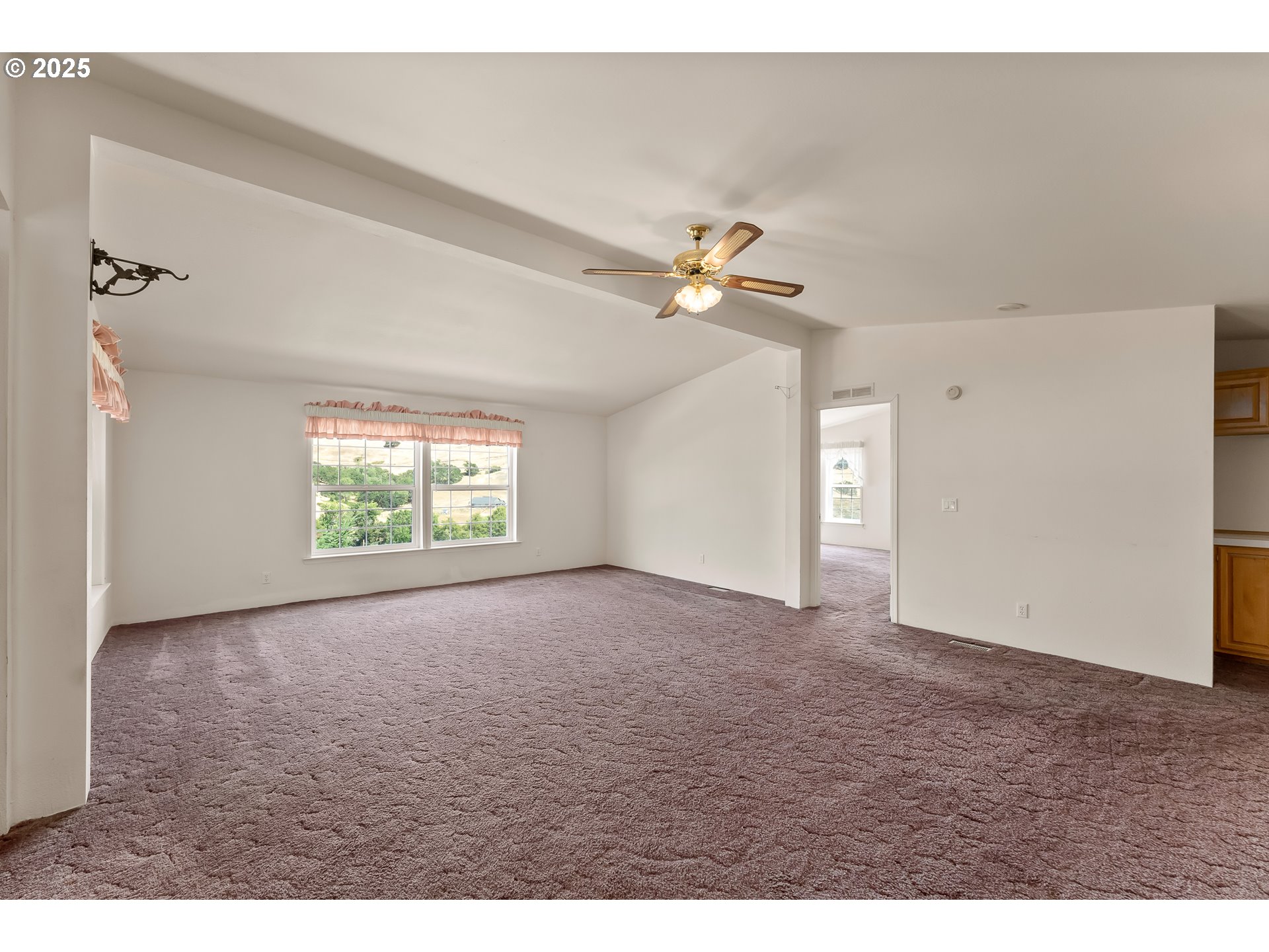 220 Robin Street Roseburg, OR 97470 - Photo 15 of 46