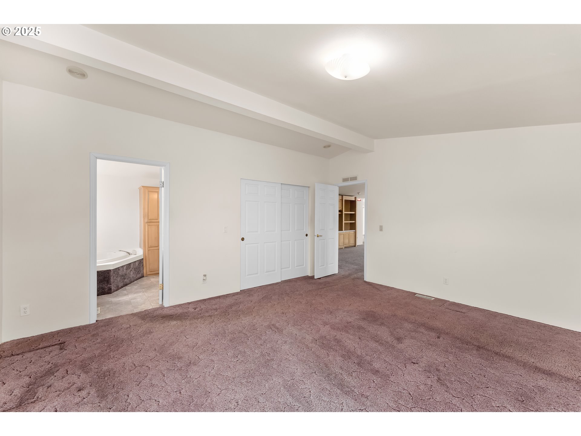 220 Robin Street Roseburg, OR 97470 - Photo 20 of 46 Bedroom, Primary