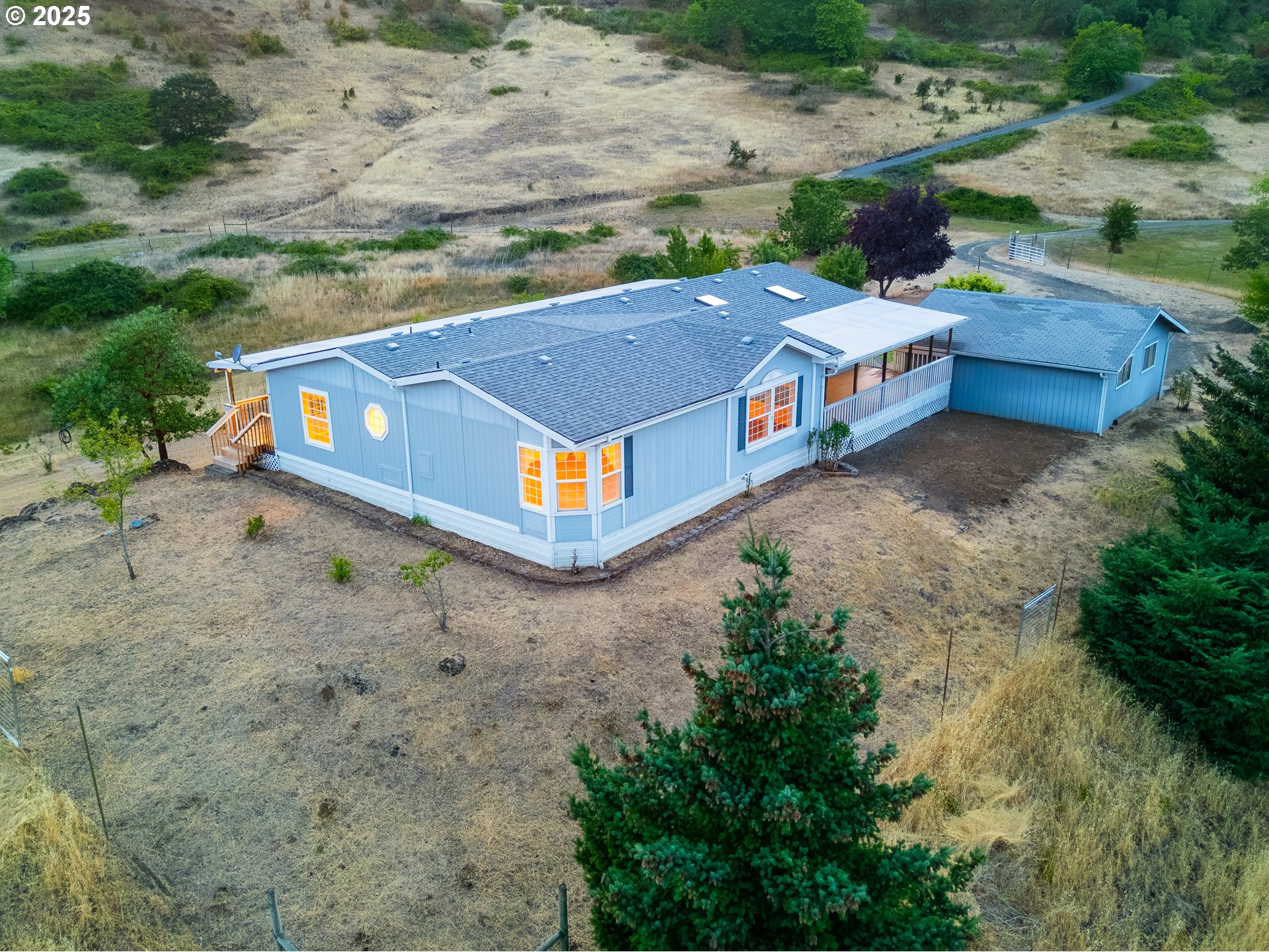 220 Robin Street Roseburg, OR 97470 - Photo 6 of 46