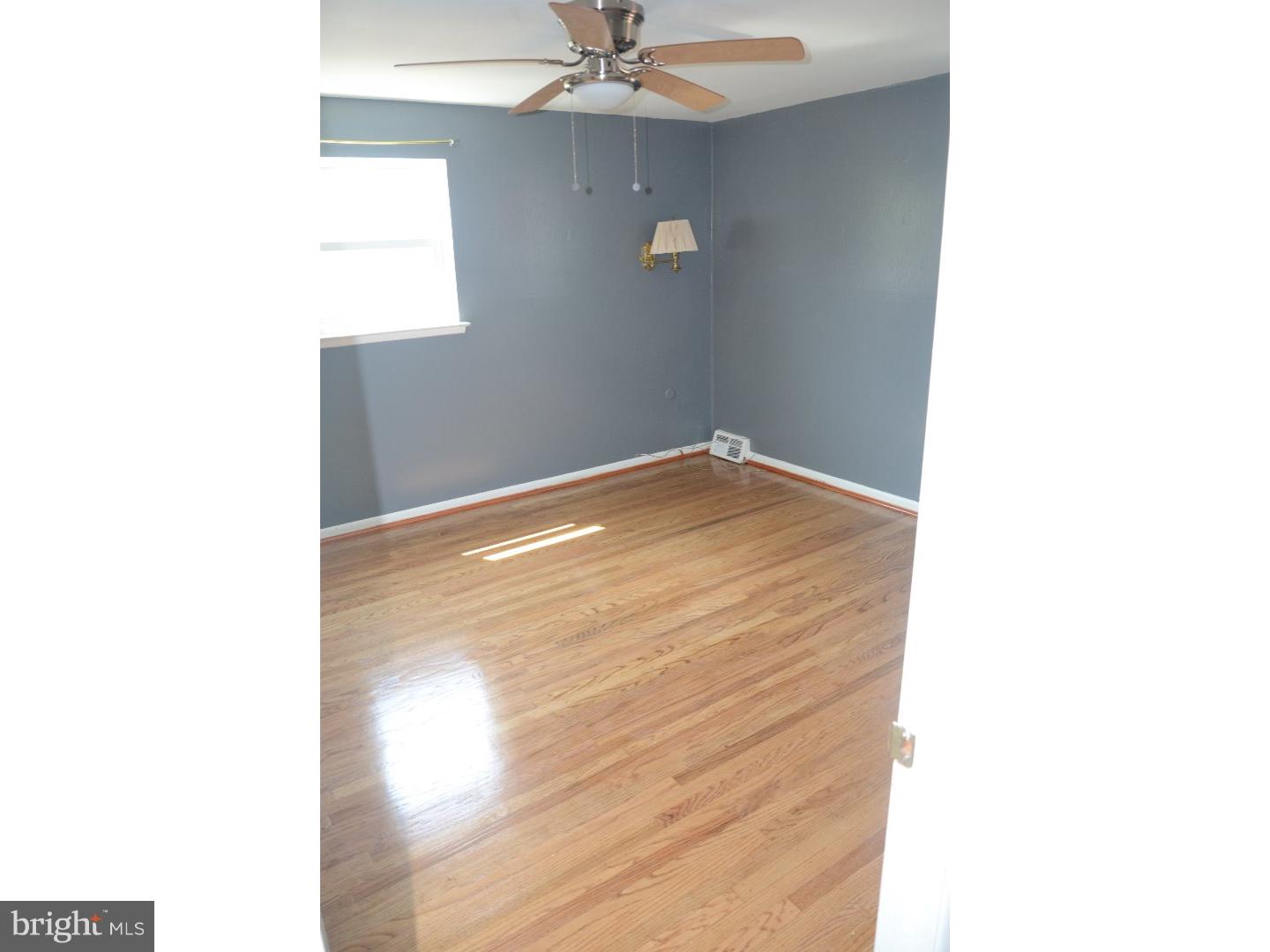 716 Selmer Road Philadelphia, PA 19116 - Photo 3 of 6 Bedroom