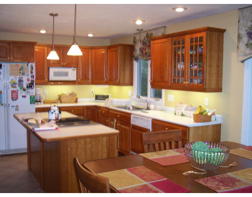 94 B Lawrence Road Boxford, MA 01921 - Photo 3 of 15
