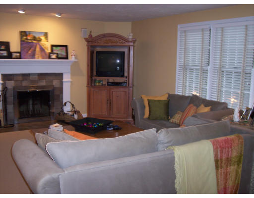 94 B Lawrence Road Boxford, MA 01921 - Photo 5 of 15