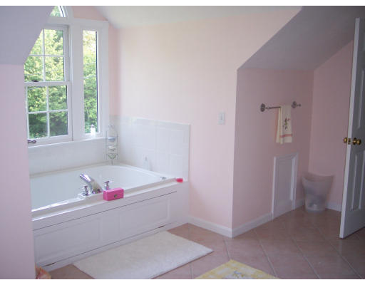 94 B Lawrence Road Boxford, MA 01921 - Photo 10 of 15