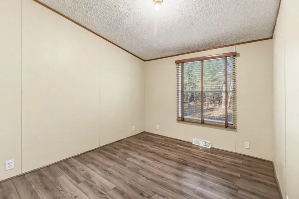 $200,000 | 187 East Daniels Road, Twin Lake, MI 49457