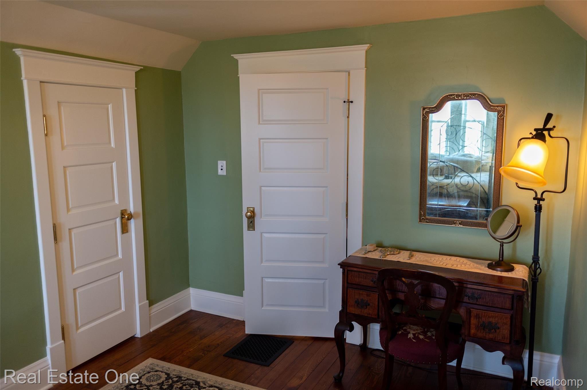 1455 North Searls Road Webberville, MI 48892 - Photo 33 of 35 UpstairsGreenRoom1.jpg