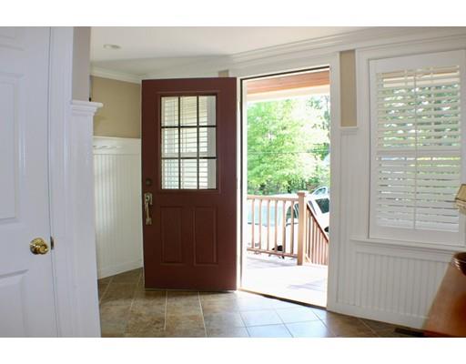 2 Arnold Drive Medfield, MA 02052 - Photo 3 of 35 Gallery Image 3