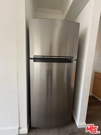 $2,100 | 1816 North Gramercy Place, Unit 405, Los Angeles, CA 90028