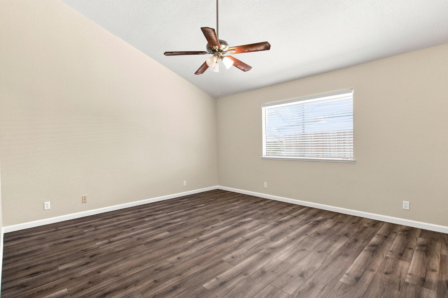 245 Douma Way Ripon, CA 95366 - Photo 32 of 56