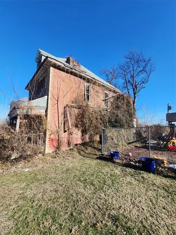 $15,000 | 1430 Temple Place, St. Louis, MO 63112