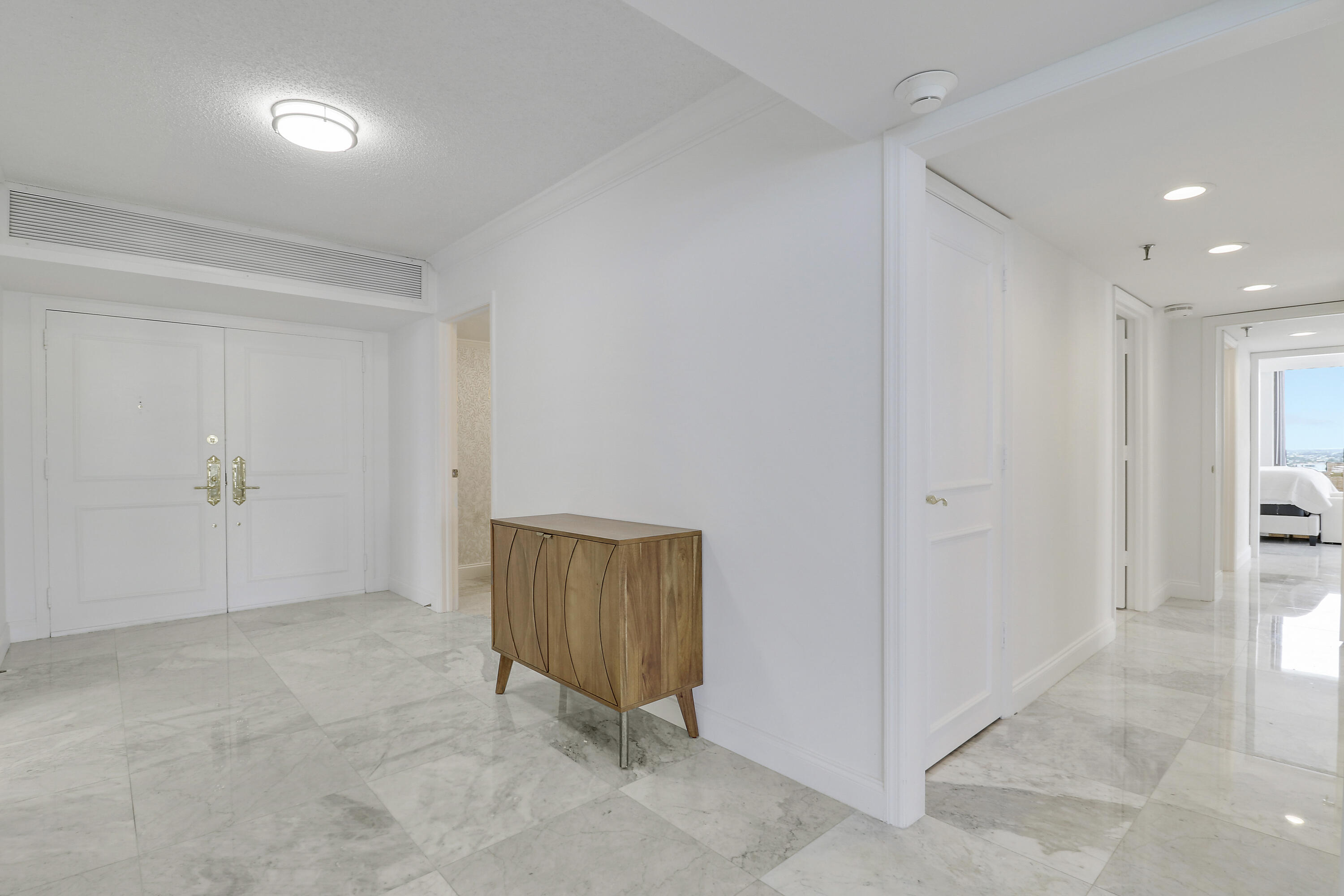 5380 North Ocean Drive, Unit 22J Riviera Beach, FL 33404 - Photo 3 of 53 a view of an empty room