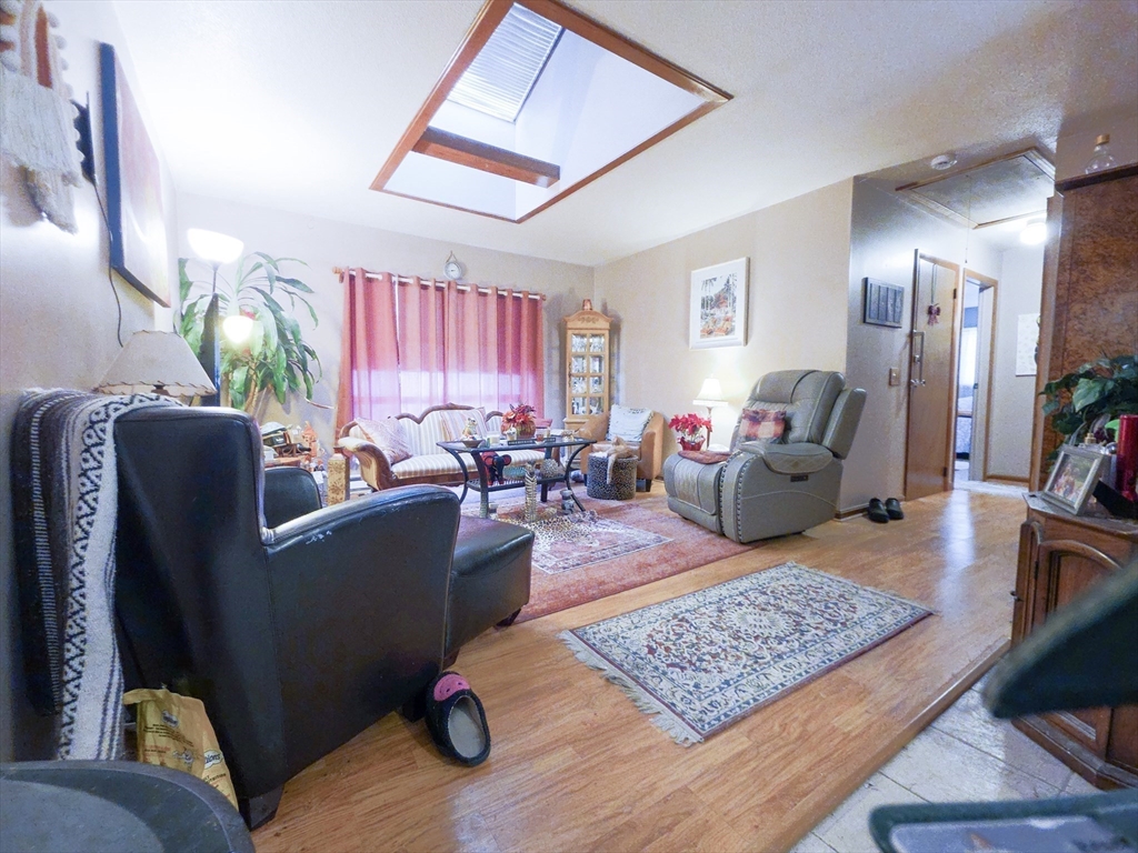 37 Gates Road Worcester, MA 01603 - Photo 8 of 24 Gallery Image 8