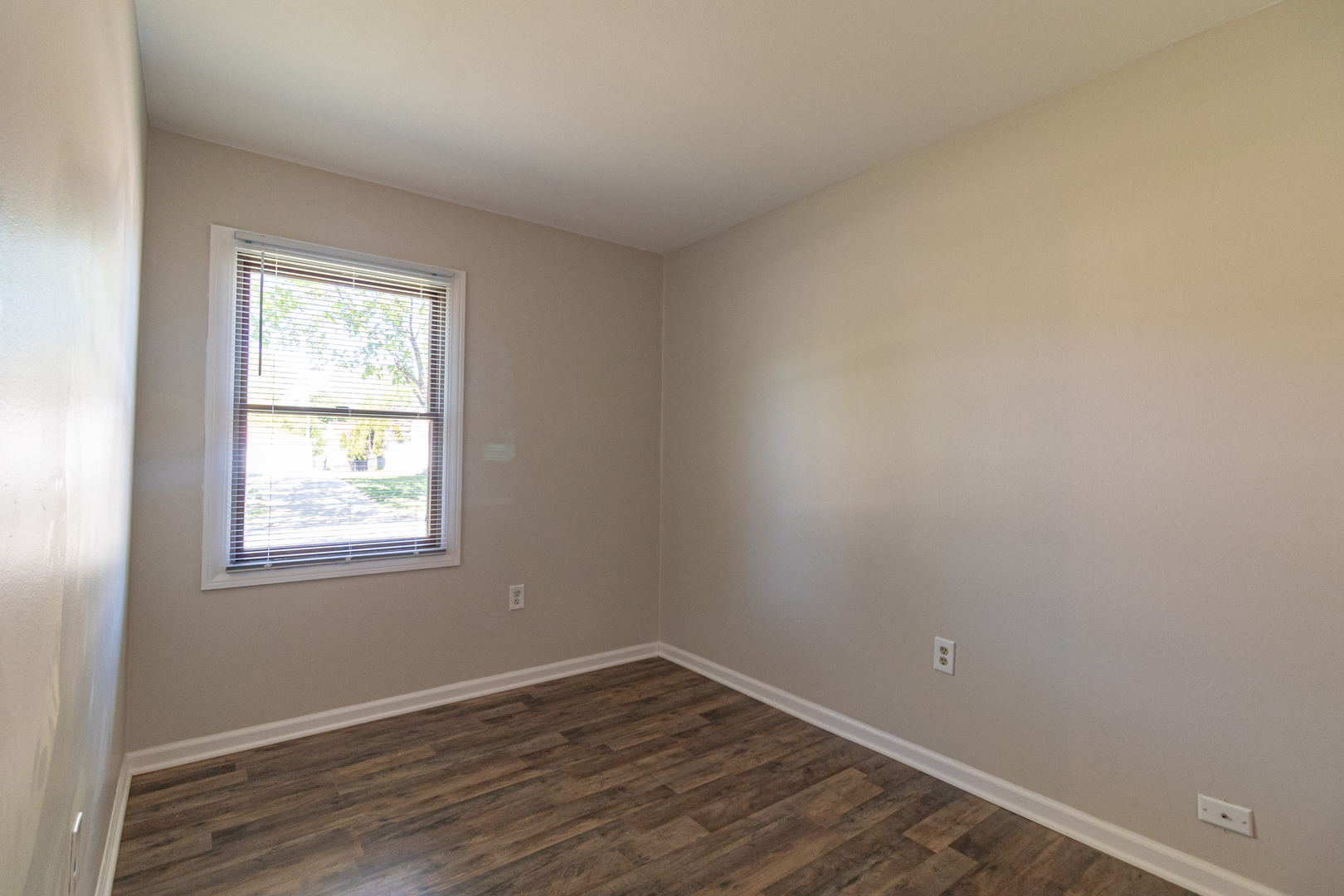 213 Seton Place Streamwood, IL 60107 - Photo 11 of 19