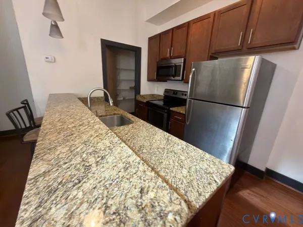 $1,700 | 306 East Broad Street, Unit 1B, Richmond, VA 23219