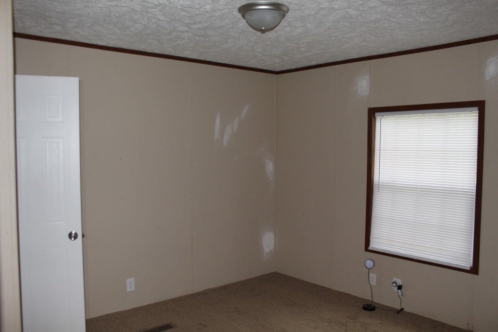 157 Lower White Oak Road Ashford, WV 25009 - Photo 17 of 29 Gallery Image 17