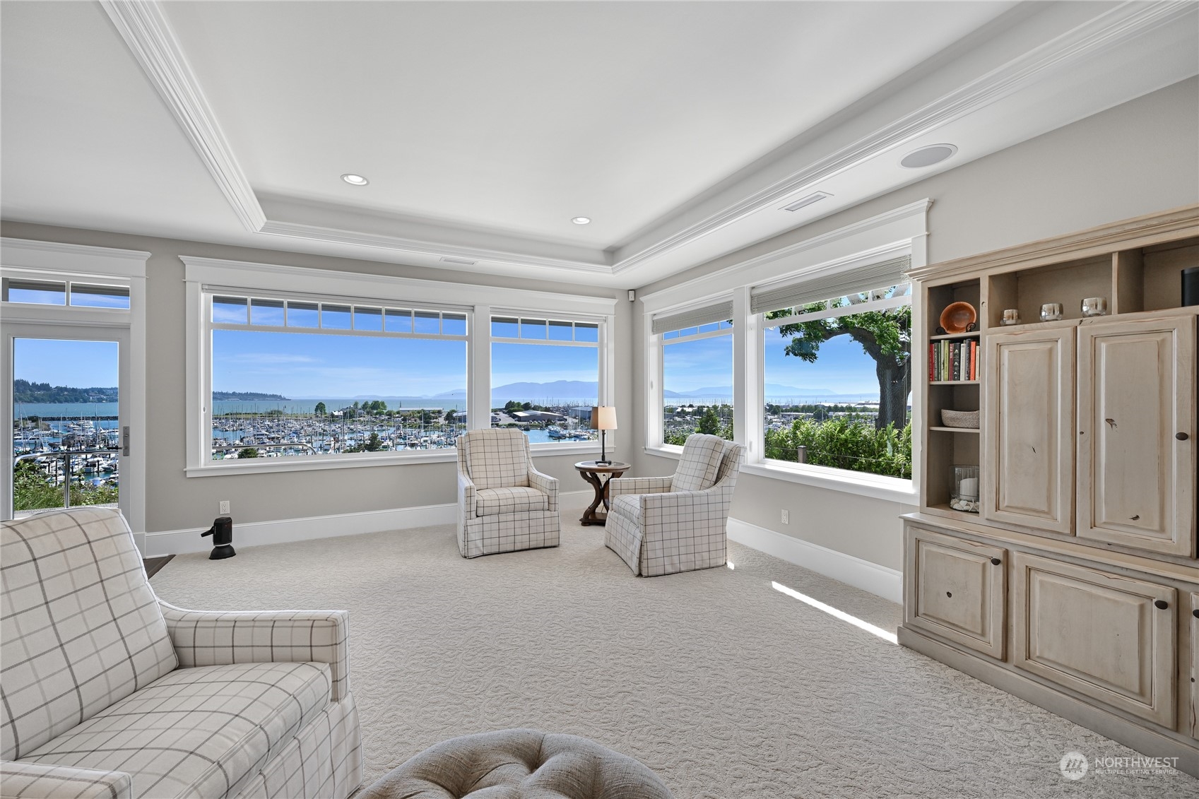 2015 Eldridge Avenue Bellingham, WA 98225 - Photo 11 of 40 a living room with furniture and a large window