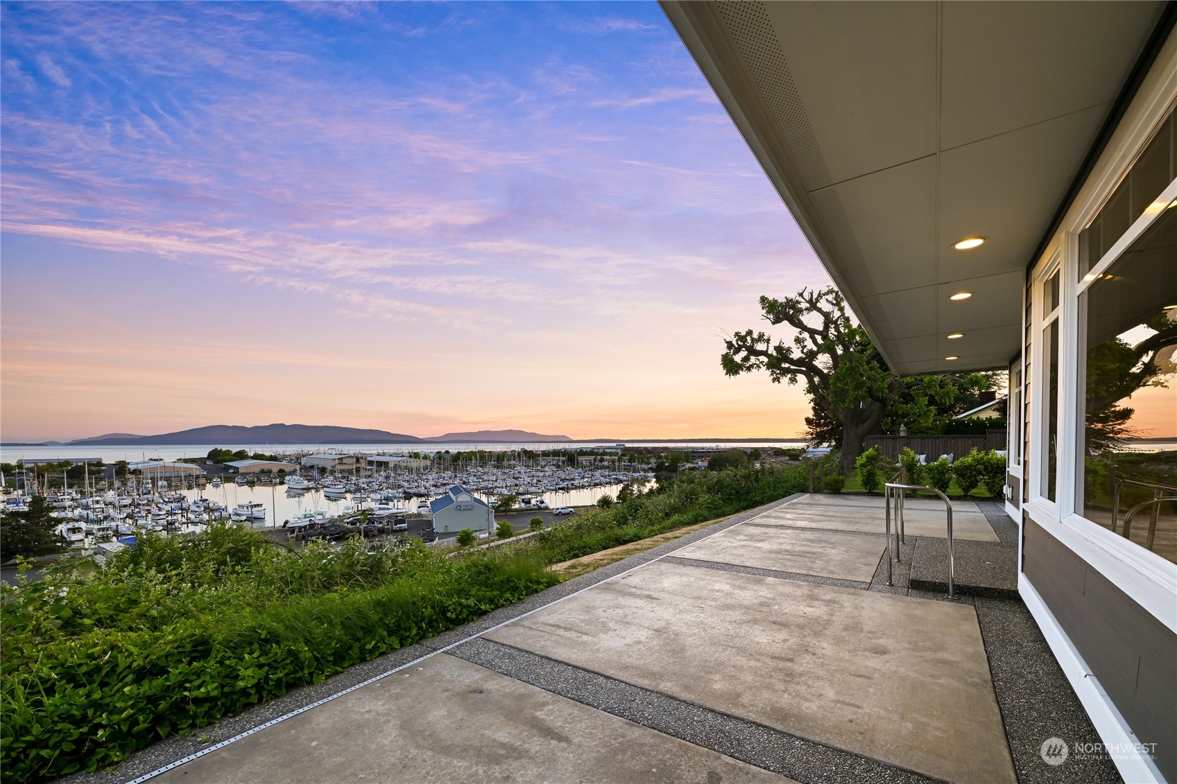 2015 Eldridge Avenue Bellingham, WA 98225 - Photo 4 of 40 a view of a terrace with city view
