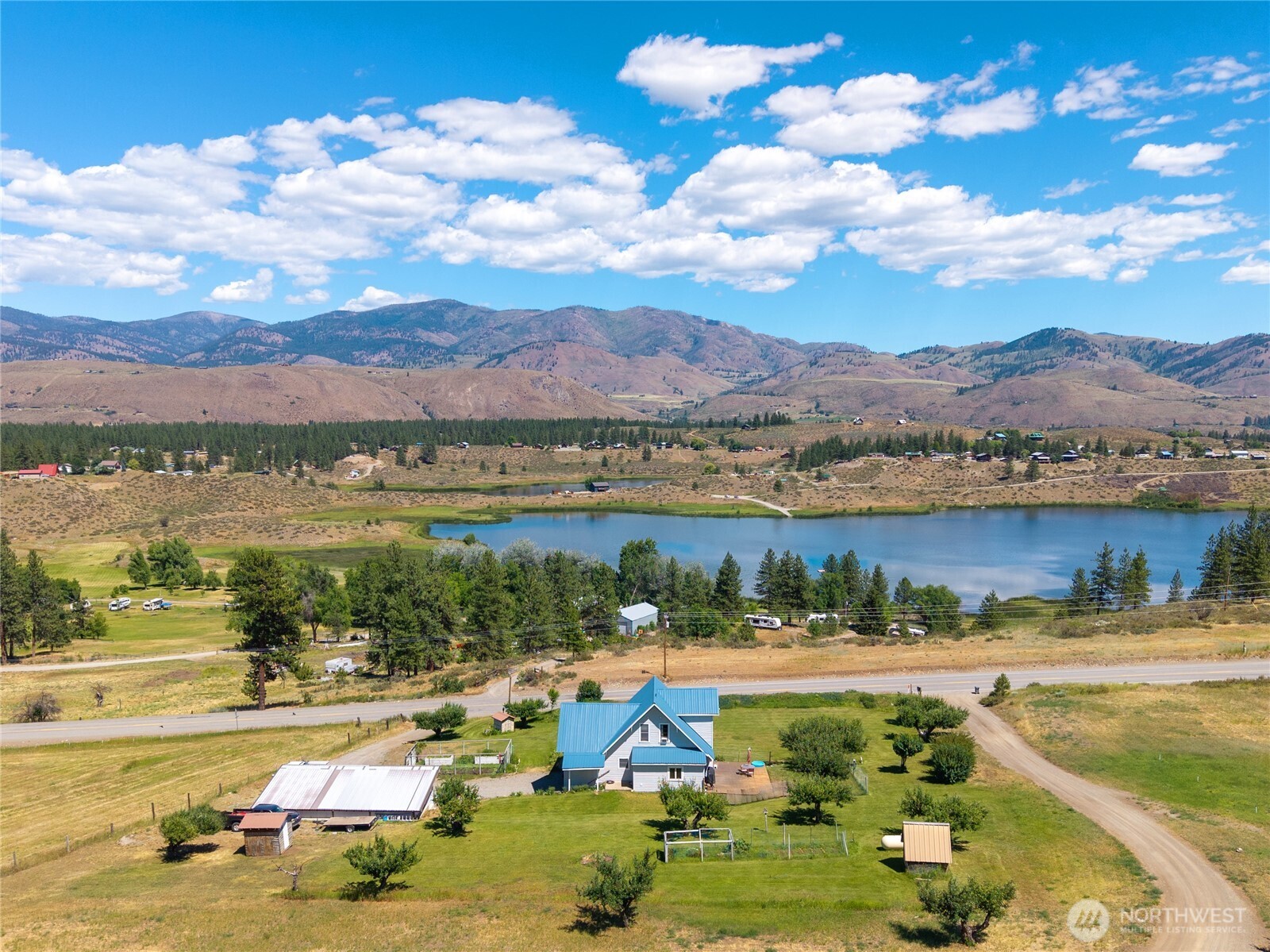 195 Twin Lakes Road Winthrop, WA 98862 - Photo 4 of 40
