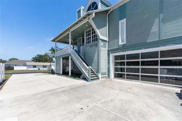a view of an house with a outdoor space