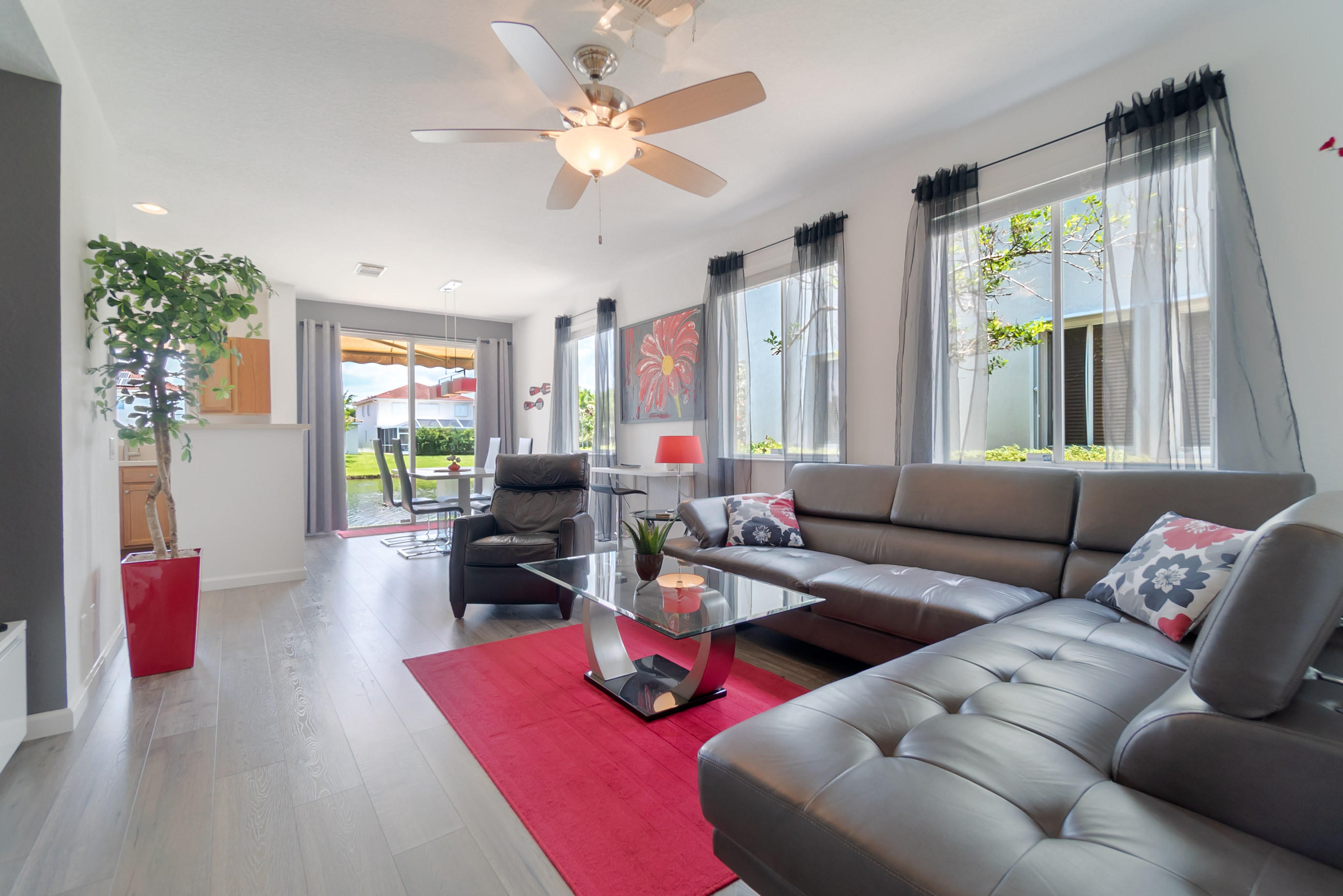 3051 Laurel Ridge Circle Riviera Beach, FL 33404 - Photo 3 of 36 Living Room