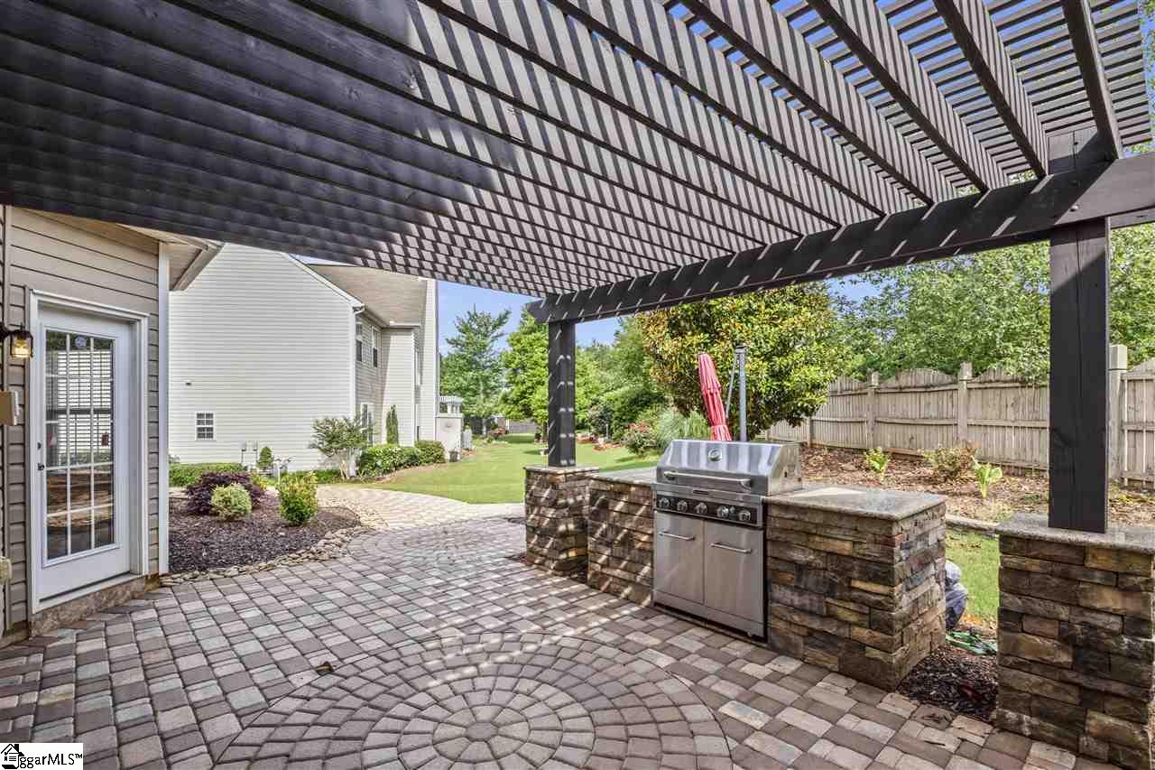 233 Elstar Loop Road Simpsonville, SC 29681 - Photo 4 of 36