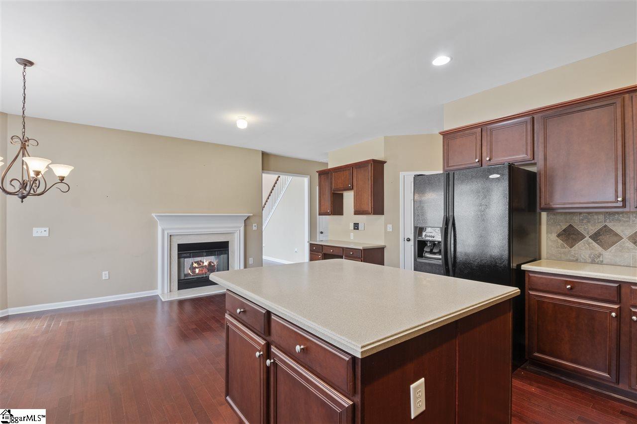 233 Elstar Loop Road Simpsonville, SC 29681 - Photo 7 of 36