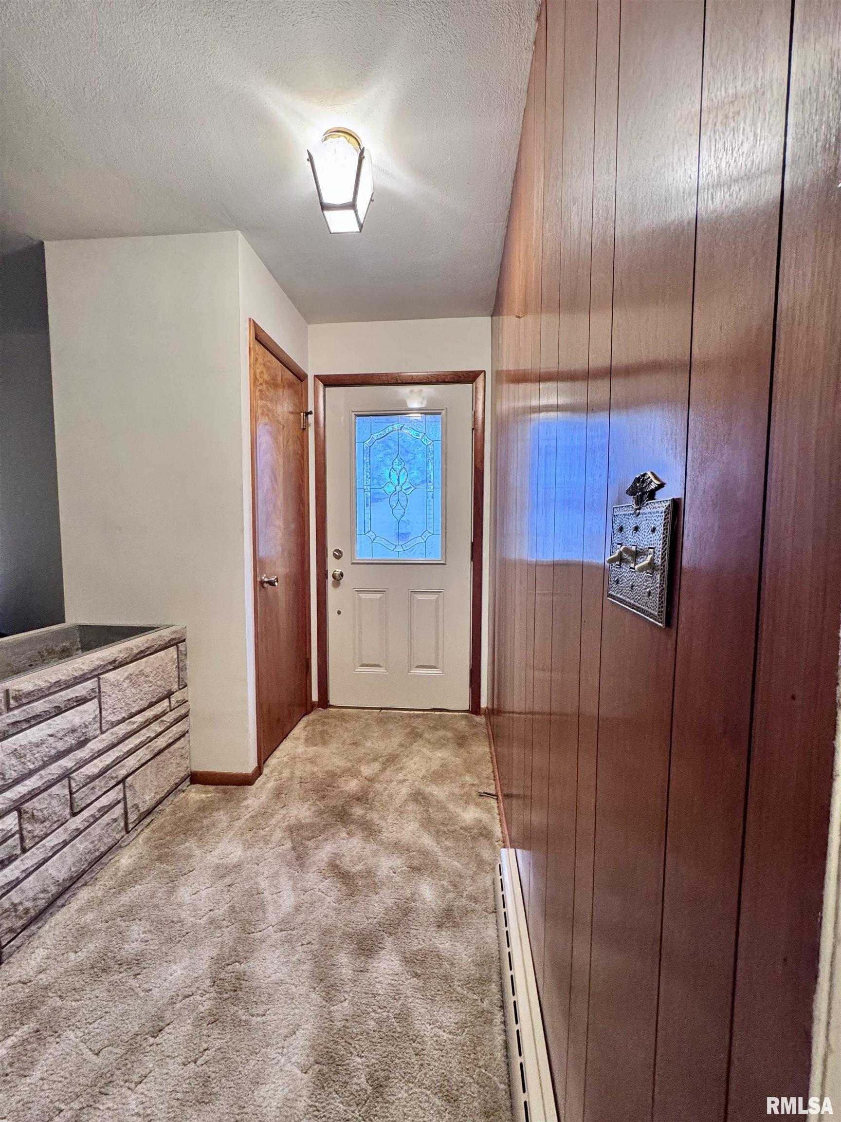 497 Walnut Street Bushnell, IL 61422 - Photo 2 of 32