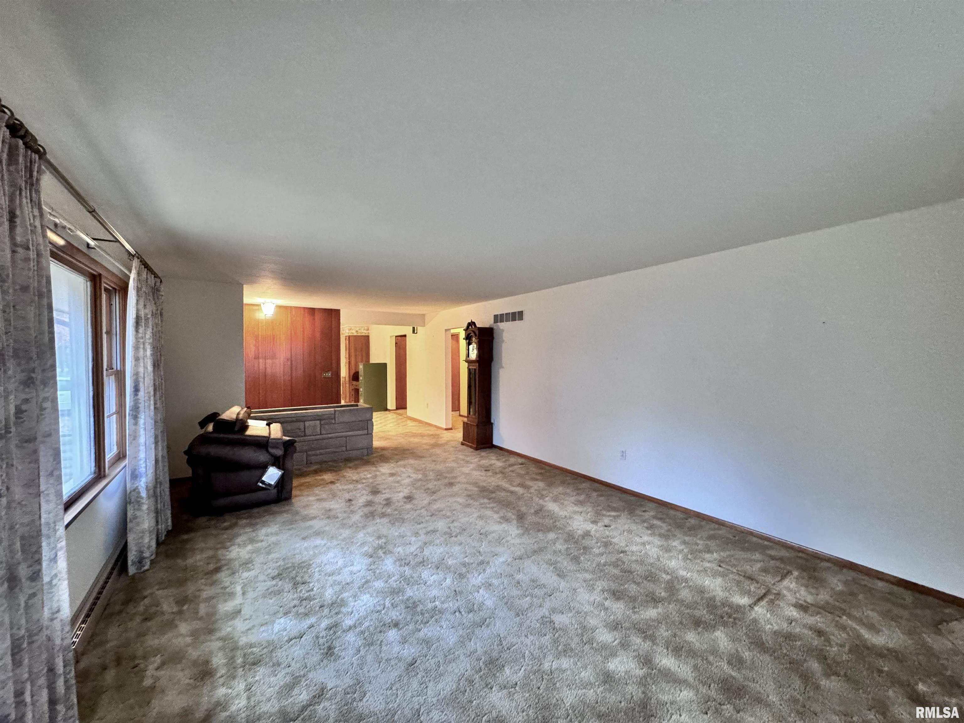 497 Walnut Street Bushnell, IL 61422 - Photo 5 of 32