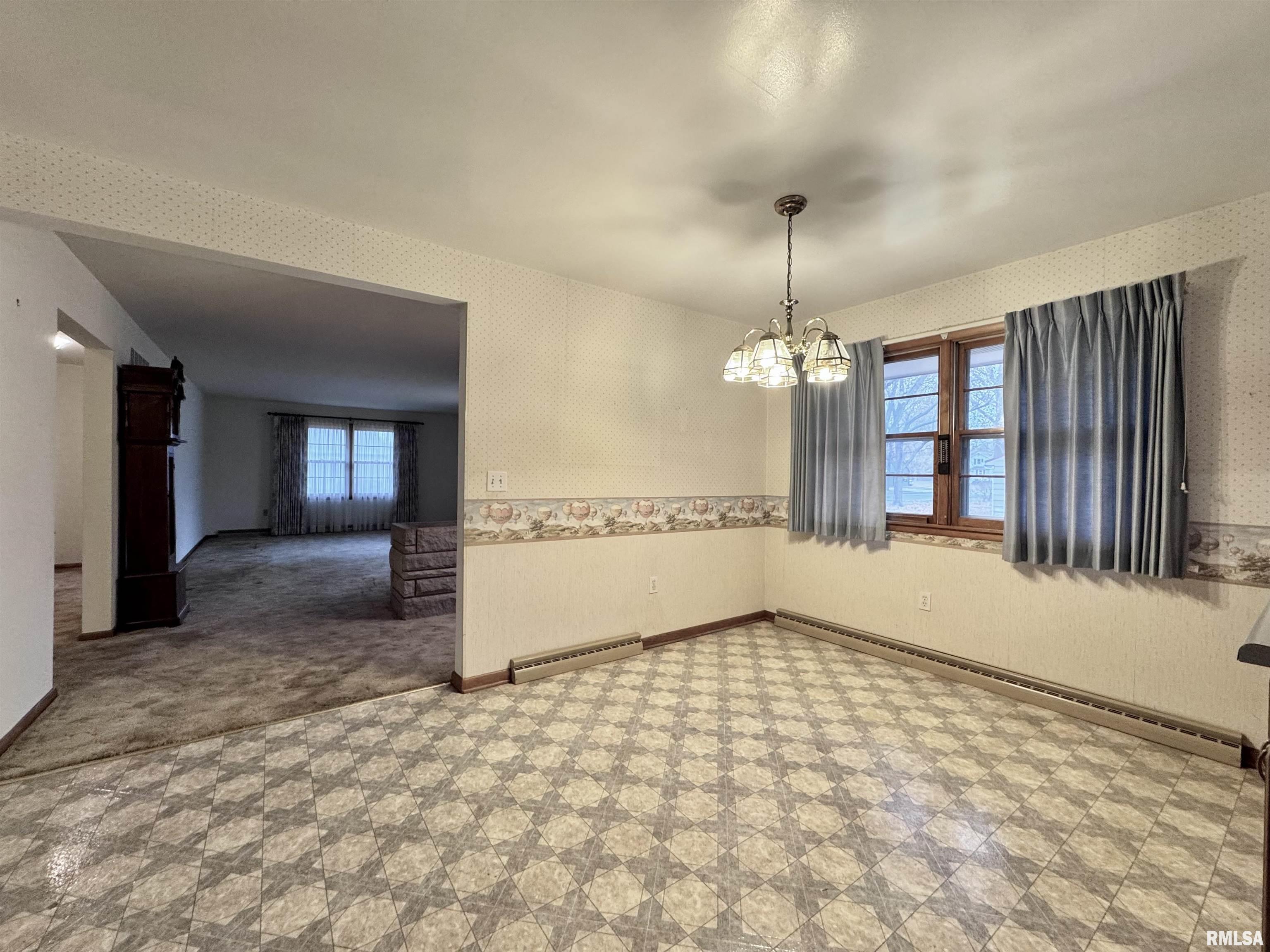 497 Walnut Street Bushnell, IL 61422 - Photo 6 of 32