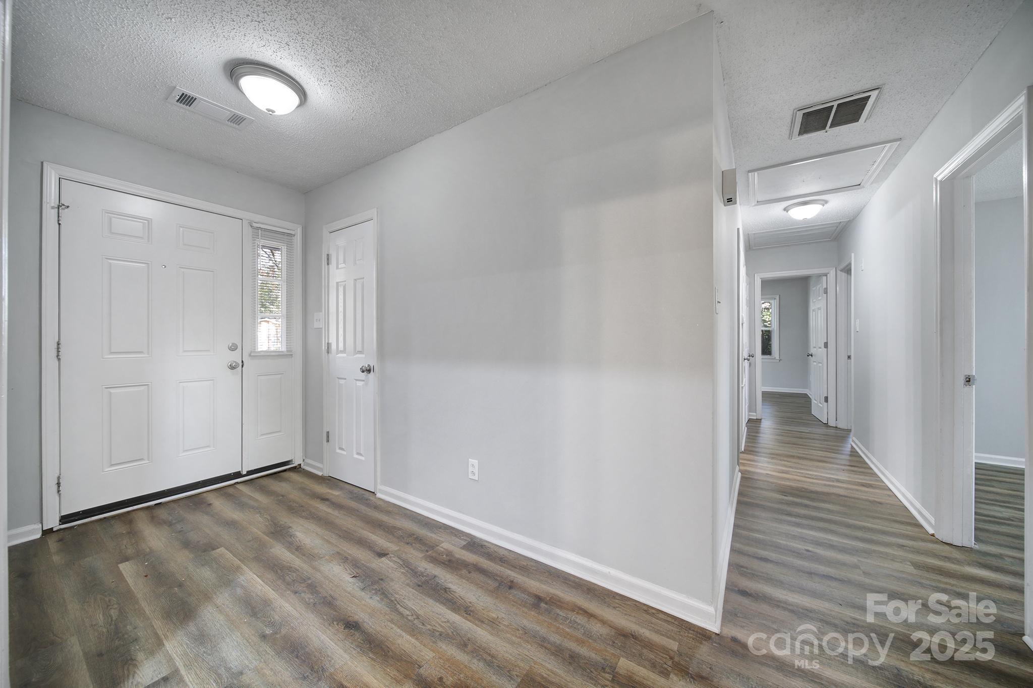 6513 Old Post Road Charlotte, NC 28212 - Photo 5 of 32