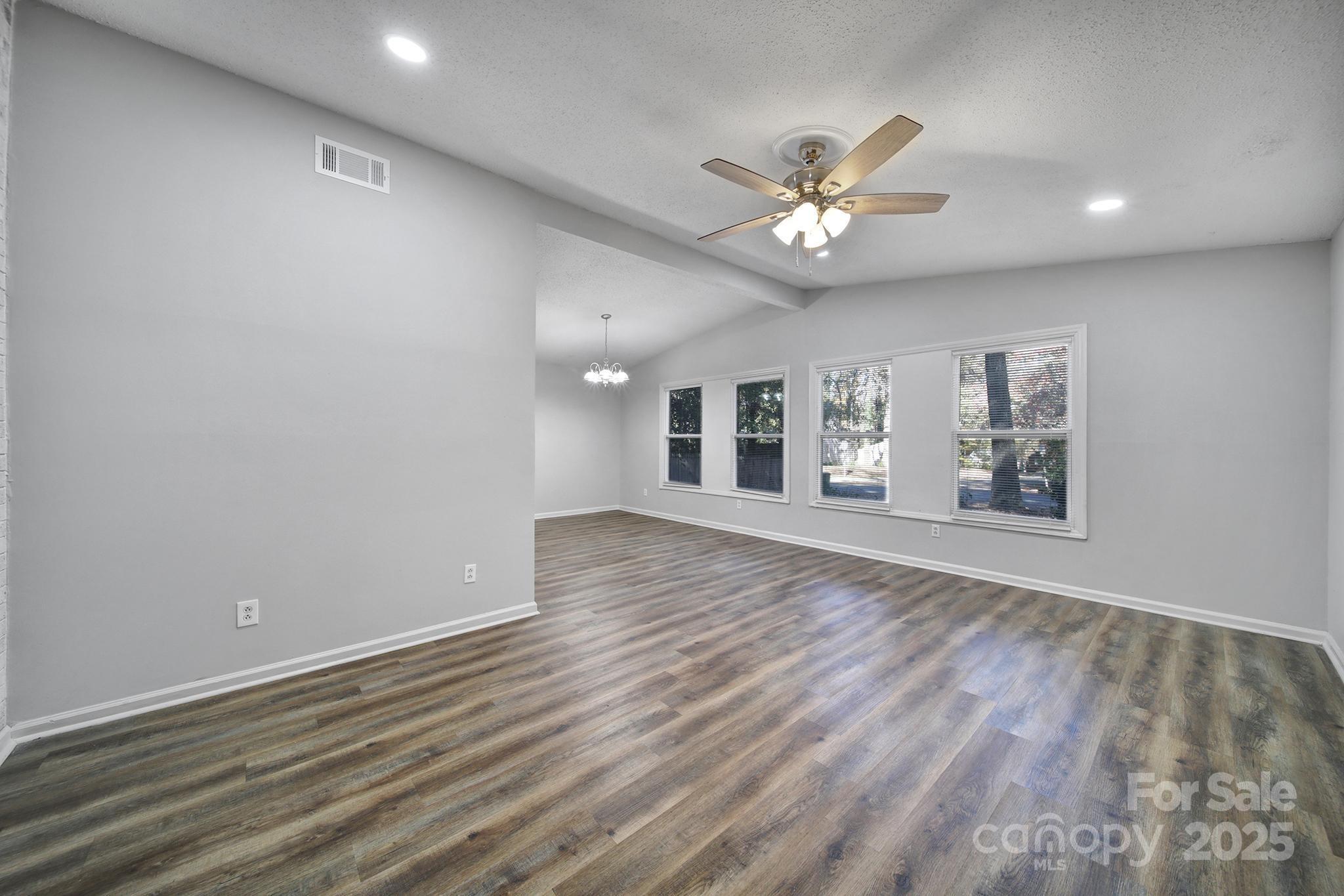 6513 Old Post Road Charlotte, NC 28212 - Photo 6 of 32