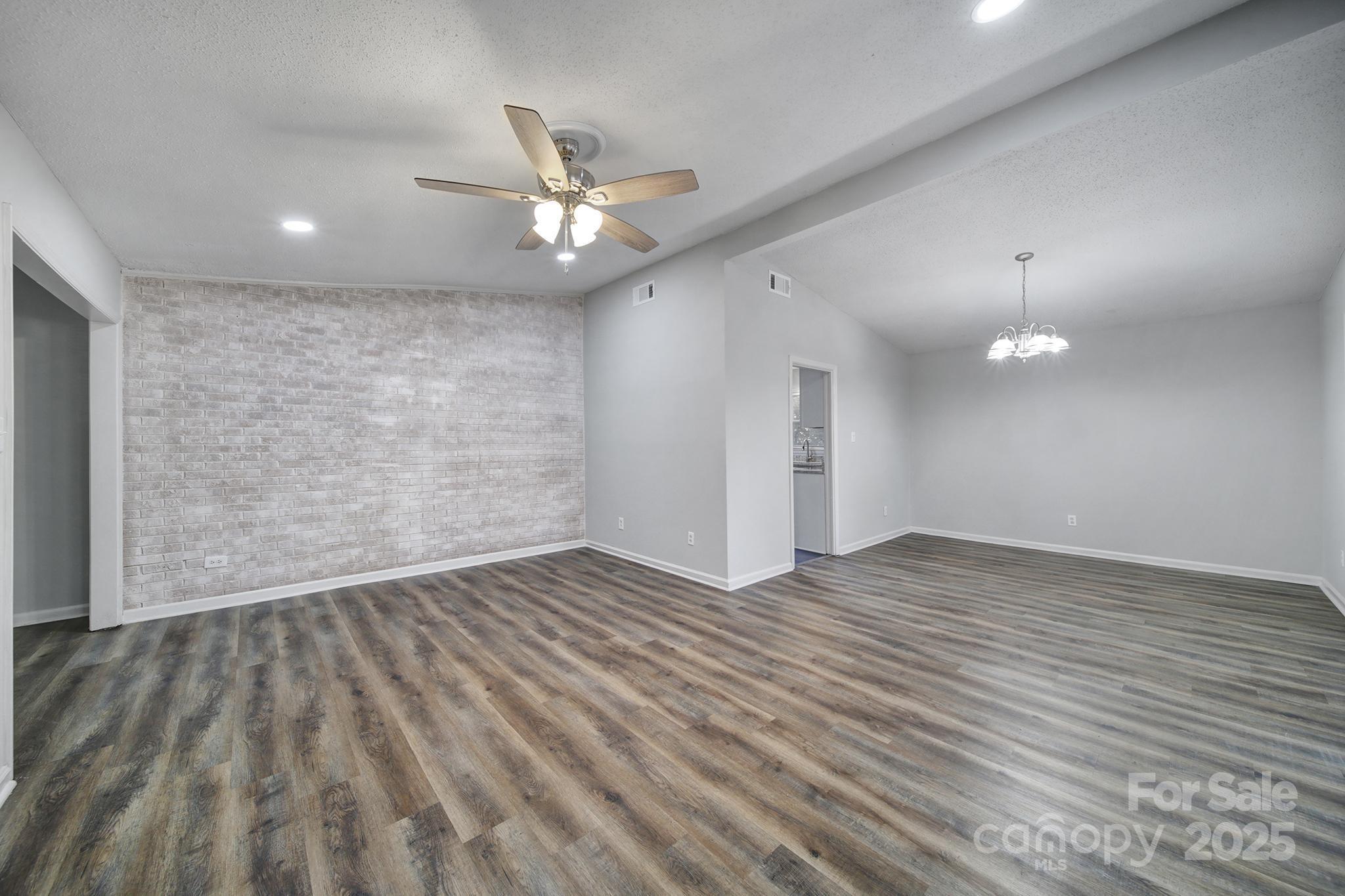 6513 Old Post Road Charlotte, NC 28212 - Photo 7 of 32