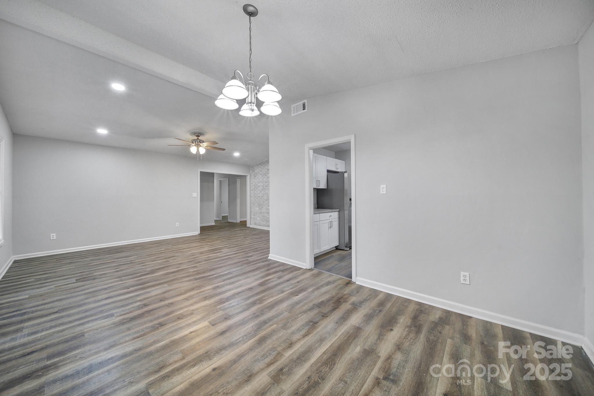 6513 Old Post Road Charlotte, NC 28212 - Photo 10 of 32