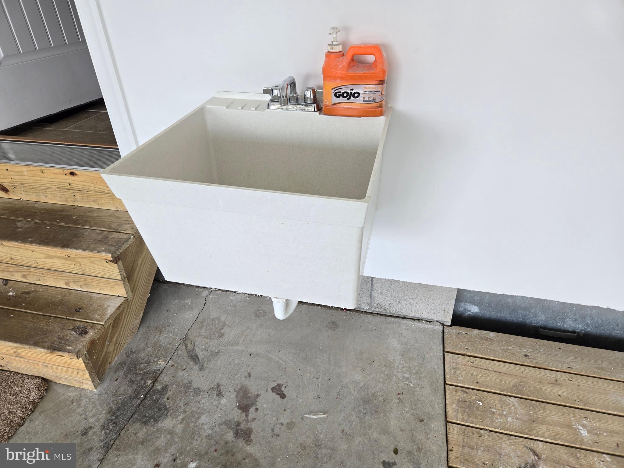 16597 Fitzgeralds Road Lincoln, DE 19960 - Photo 43 of 44 Utility sink in garage