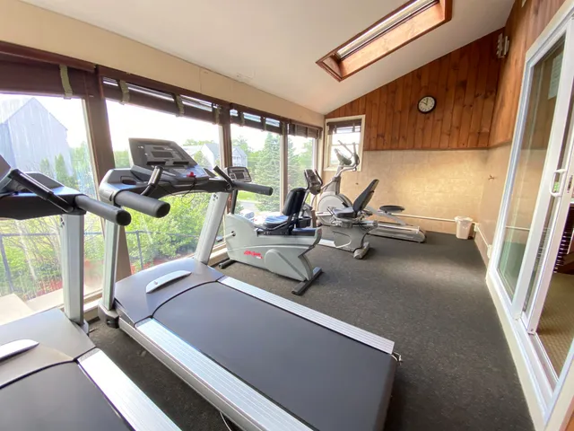 $1,837 | 141 Eastern Avenue, Unit 102, Manchester, NH 03104