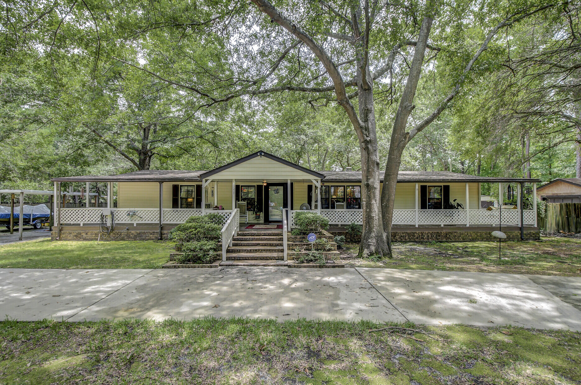 348 Compton Drive Moncks Corner, SC 29461 - Photo 1 of 52 01_1_mls