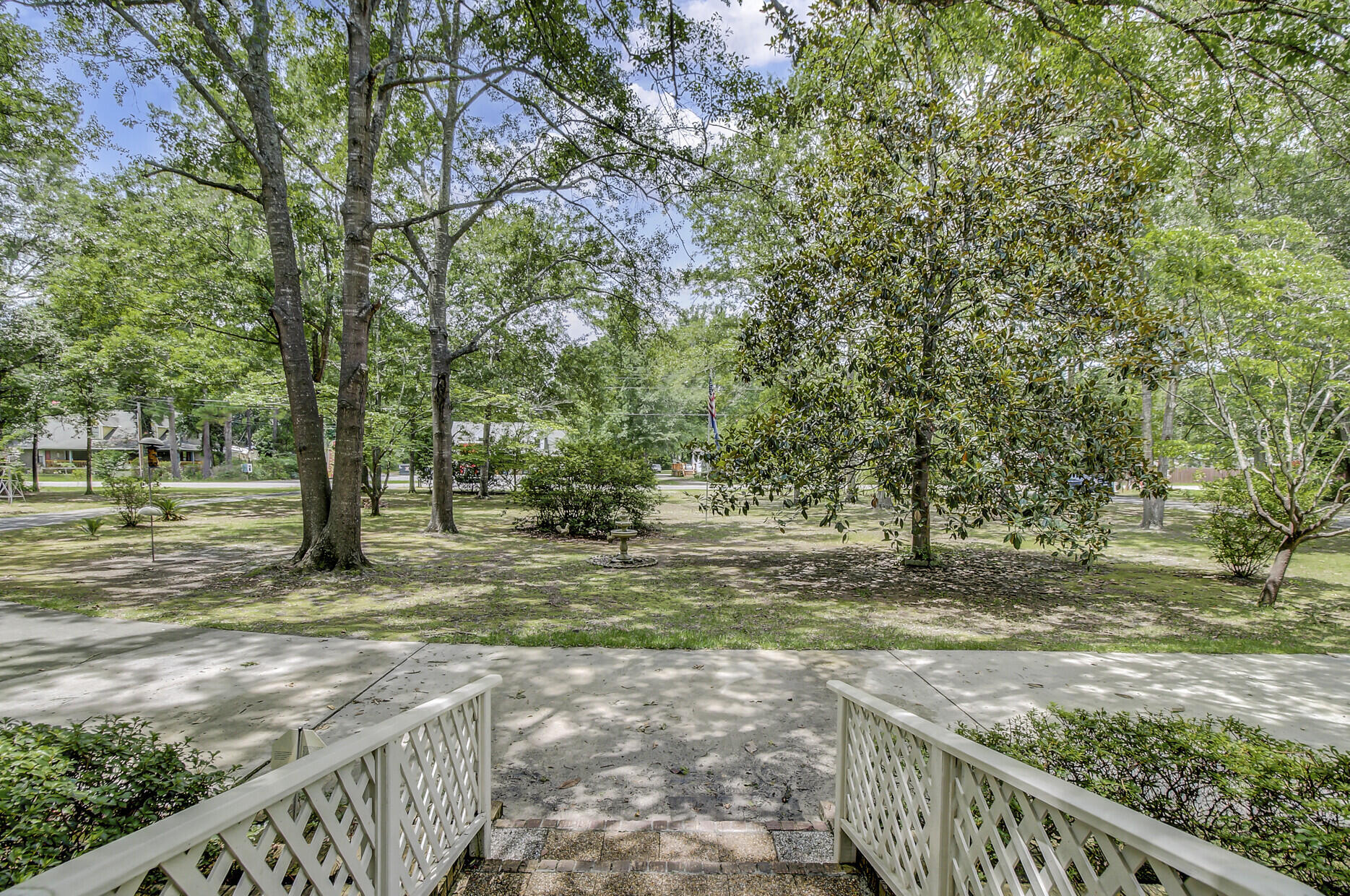 348 Compton Drive Moncks Corner, SC 29461 - Photo 9 of 52 09_9_mls