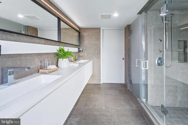 $1,750,000 | 1515 15th Street Northwest, Unit 422, Washington, DC 20005