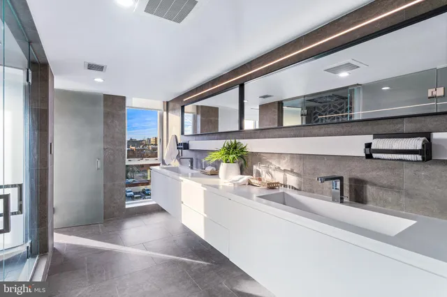 $1,750,000 | 1515 15th Street Northwest, Unit 422, Washington, DC 20005