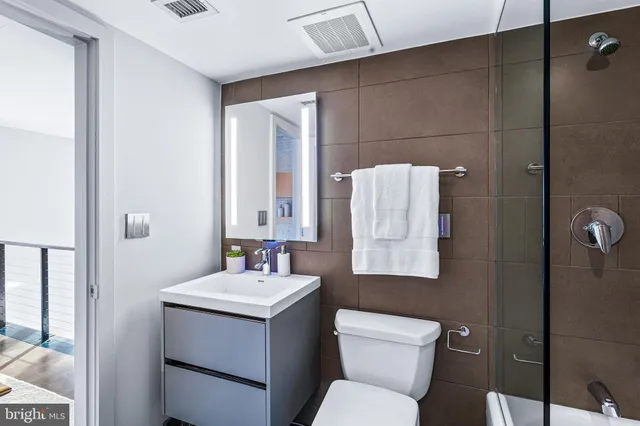 $1,750,000 | 1515 15th Street Northwest, Unit 422, Washington, DC 20005