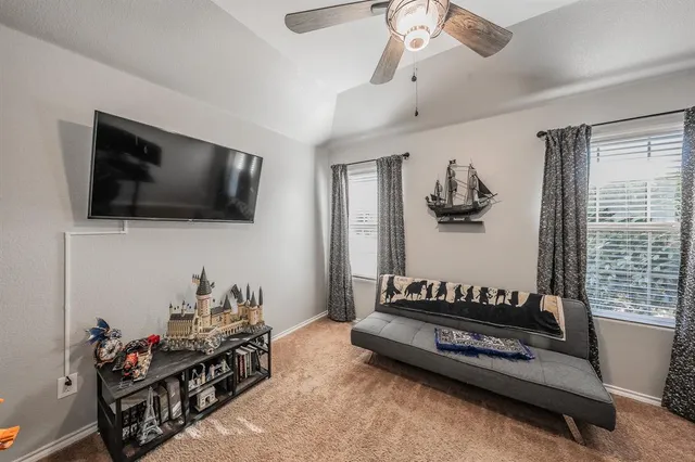 $290,000 | 1124 Forest Glen, Azle, TX 76020