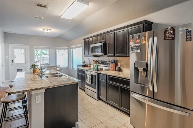 $290,000 | 1124 Forest Glen, Azle, TX 76020