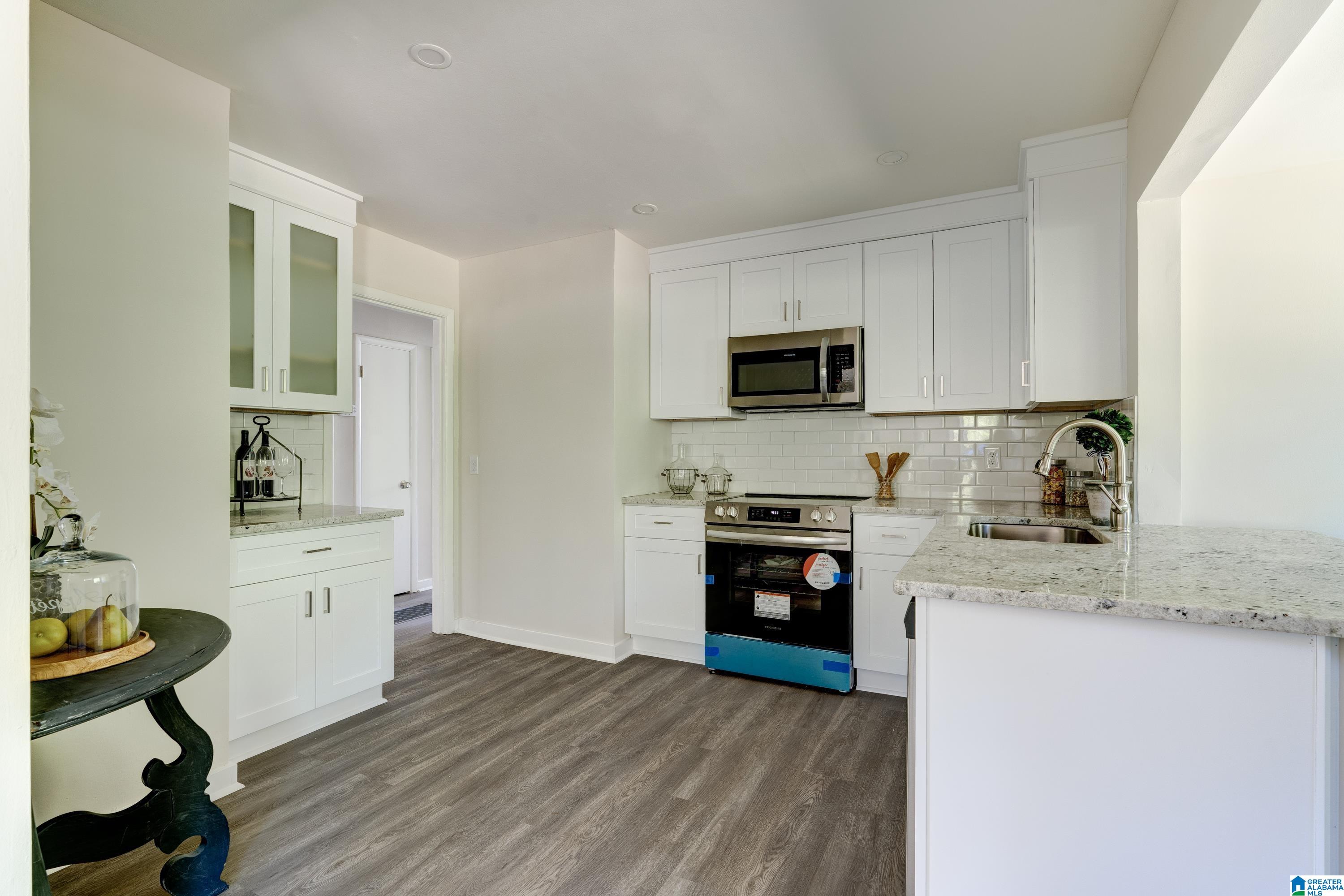 153 Woodside Drive Birmingham, AL 35210 - Photo 10 of 27