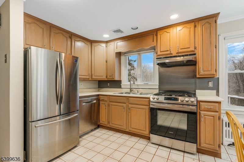 111 King George Road Warren, NJ 07059 - Photo 11 of 41