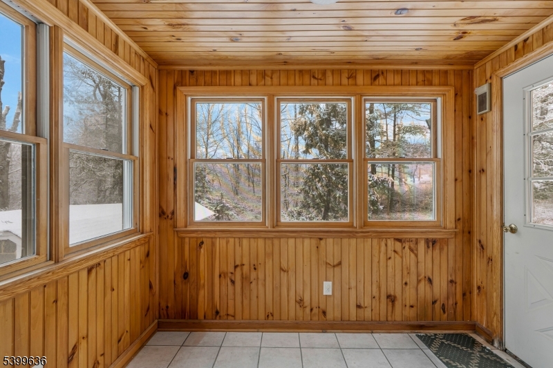 111 King George Road Warren, NJ 07059 - Photo 17 of 41