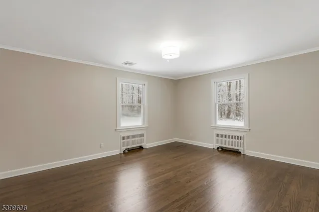 $4,000 | 111 King George Road, Warren, NJ 07059