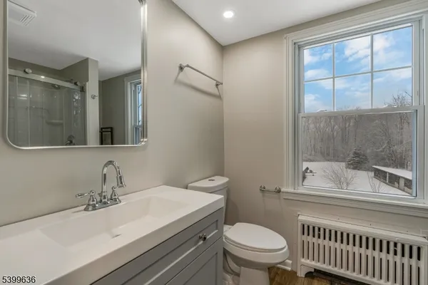 $4,000 | 111 King George Road, Warren, NJ 07059